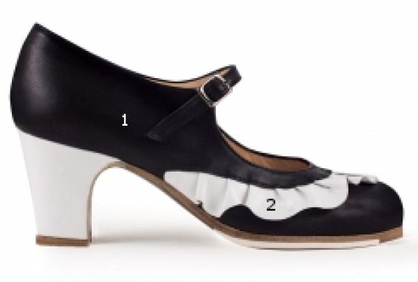 Flamenco shoes by Begoña Cervera Model Volante M70 Individuell